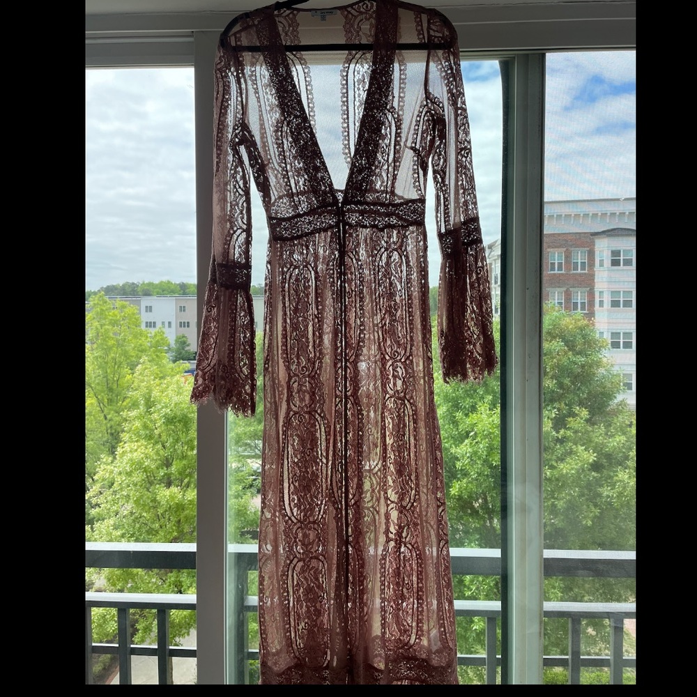 Lace rose kimono